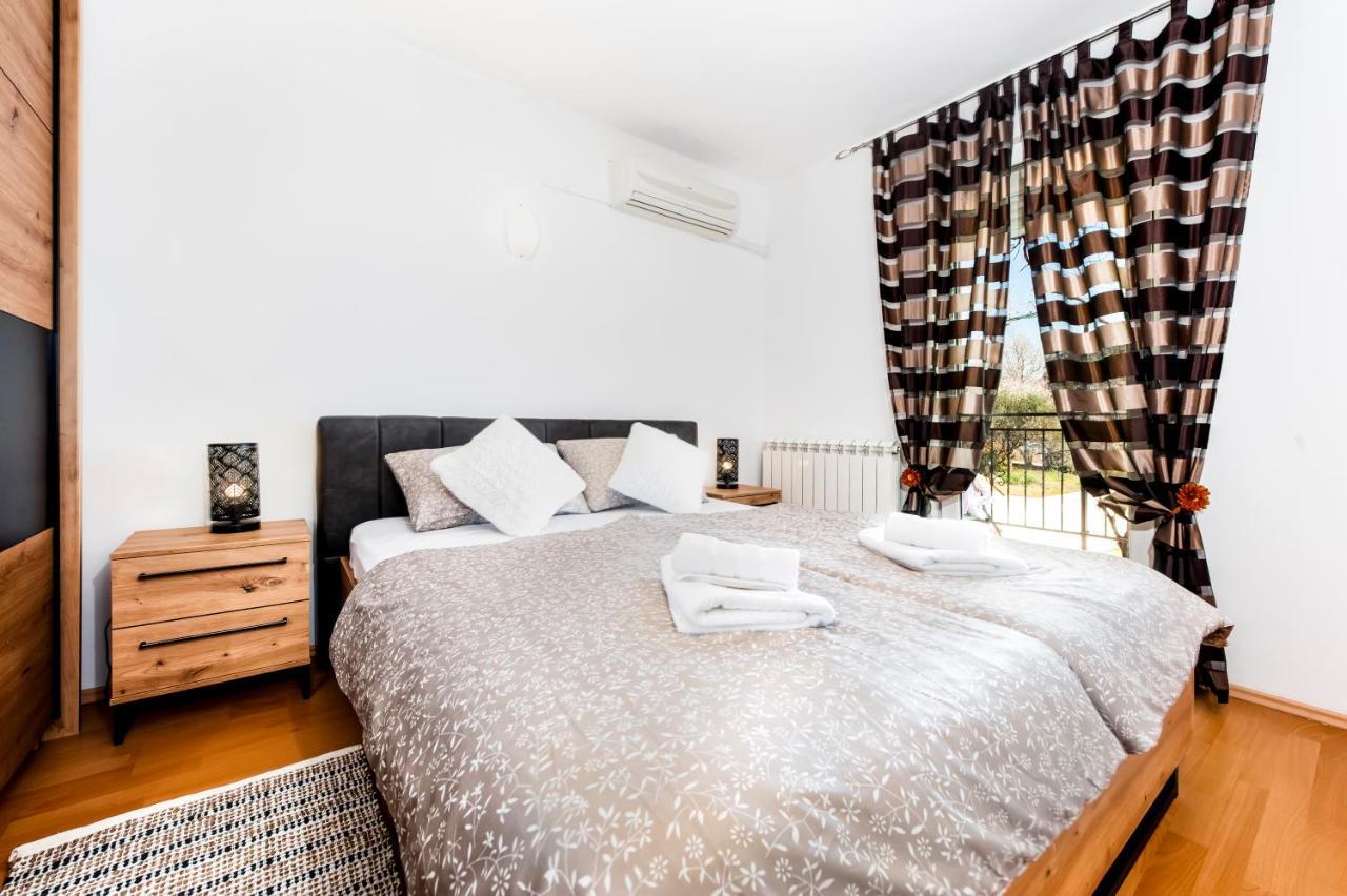 Lea'S Apartment Rovinj Exterior photo